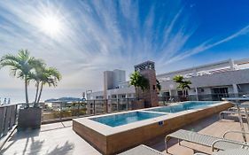 Porto Madero, Condo com Piscina e Academia -Apto 2 dorms 6 pessoas- Centro de Bombinhas