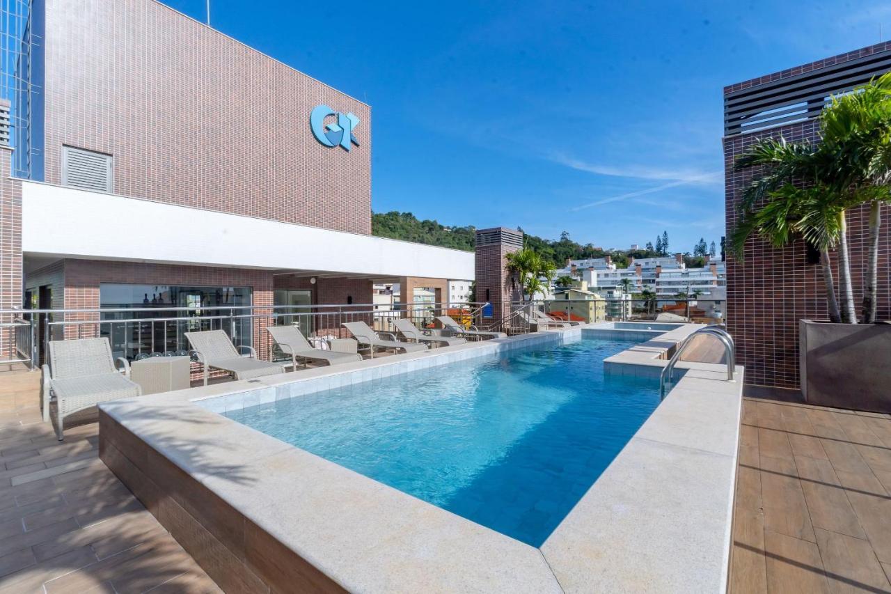 Porto Madero, Condo com Piscina e Academia -Apto 2 dorms 6 pessoas- Centro de Bombinhas Exterior foto