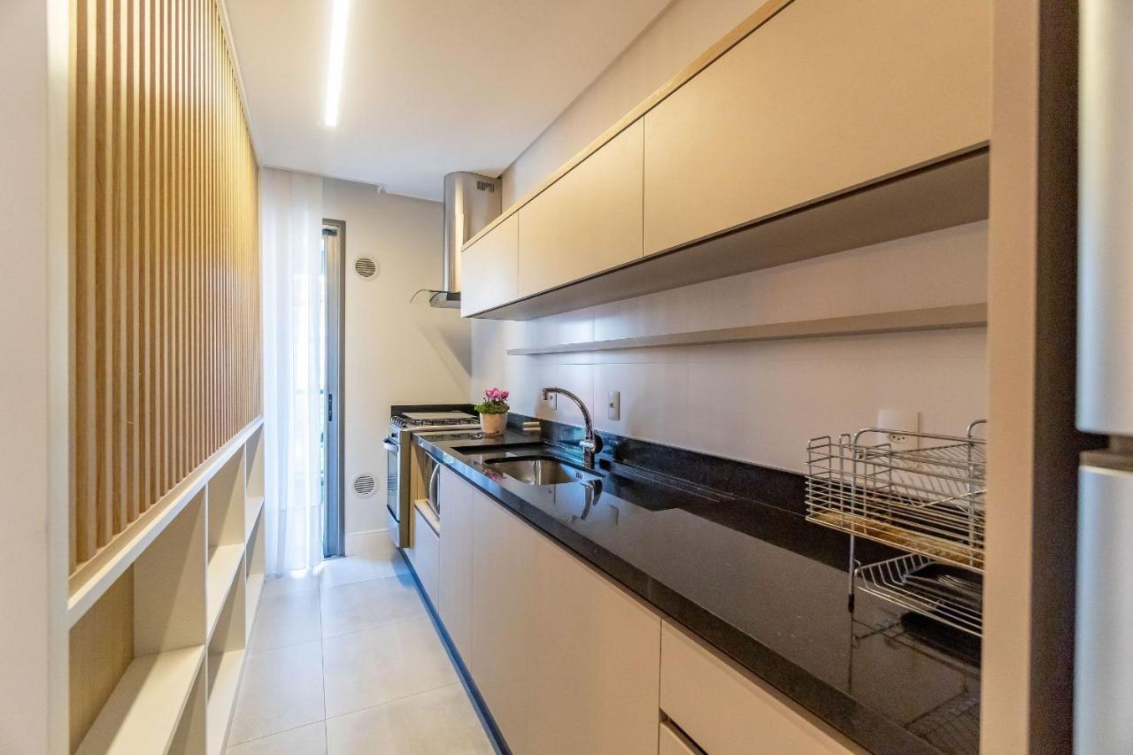 Porto Madero, Condo com Piscina e Academia -Apto 2 dorms 6 pessoas- Centro de Bombinhas Exterior foto